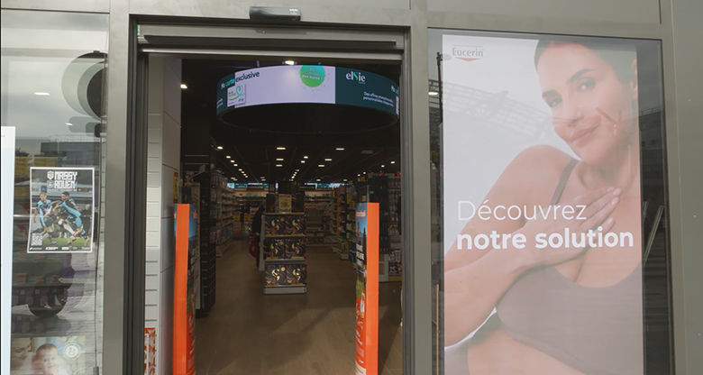 C-MEDIA x Pharmacie de le Place de France